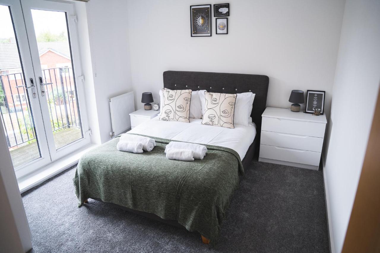 City Centre 2-Bed - New - Free Wi-Fi - Central Манчестер Экстерьер фото
