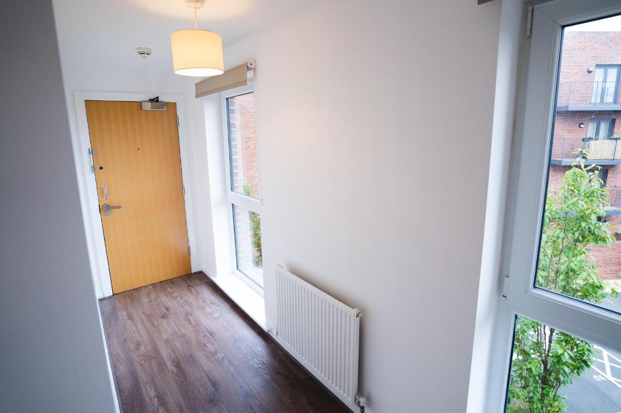 City Centre 2-Bed - New - Free Wi-Fi - Central Манчестер Экстерьер фото