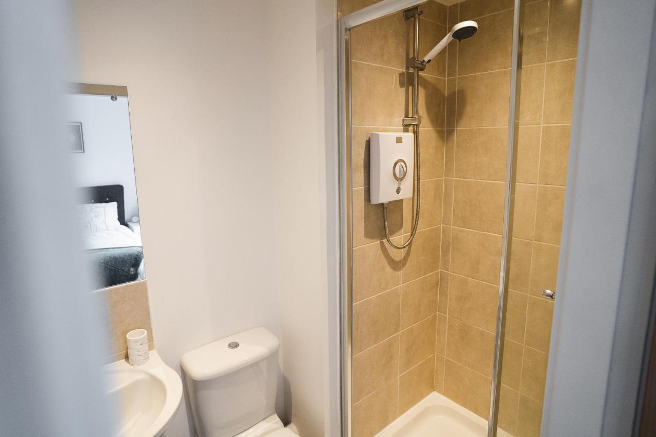 City Centre 2-Bed - New - Free Wi-Fi - Central Манчестер Экстерьер фото