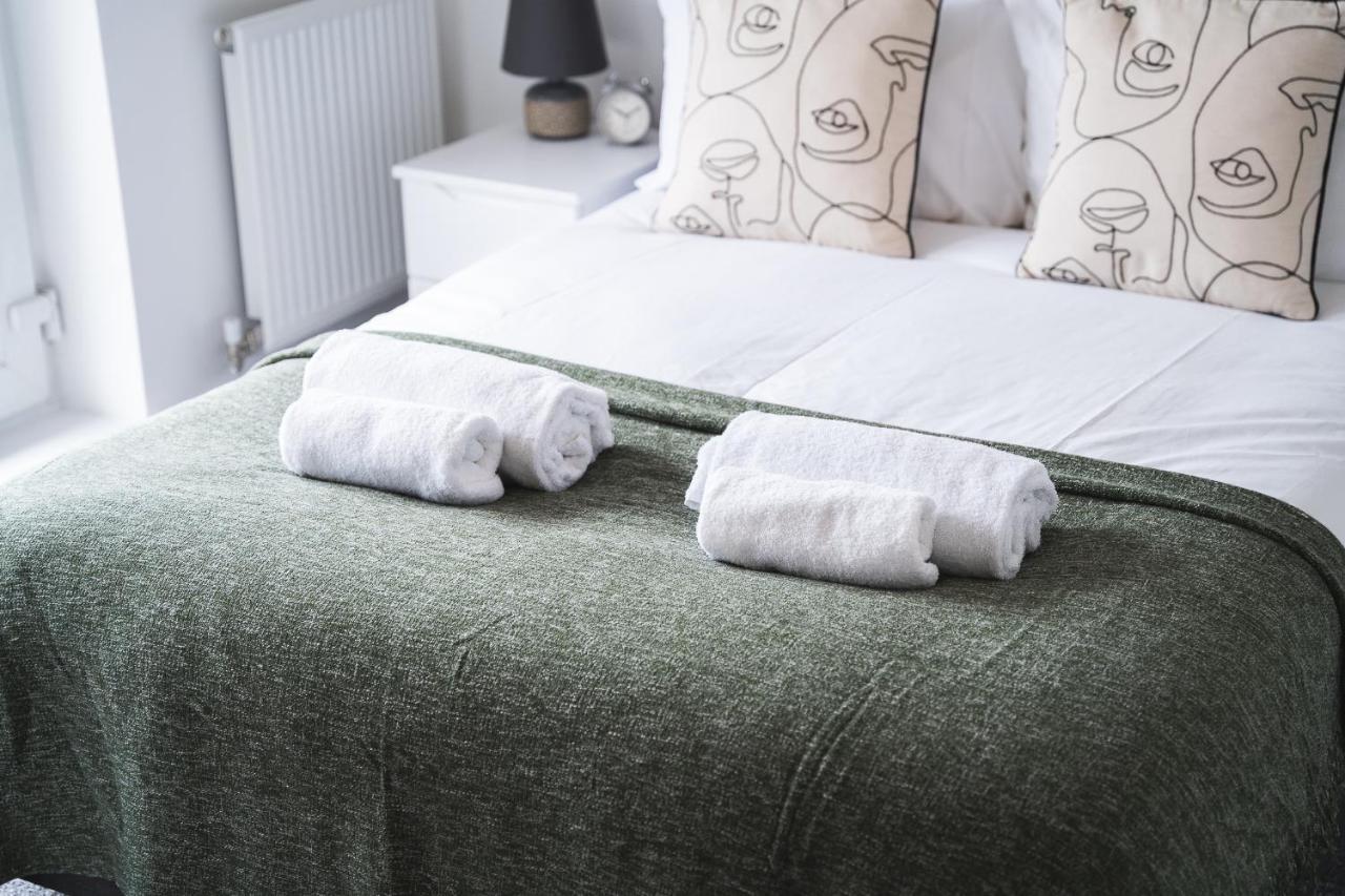 City Centre 2-Bed - New - Free Wi-Fi - Central Манчестер Экстерьер фото